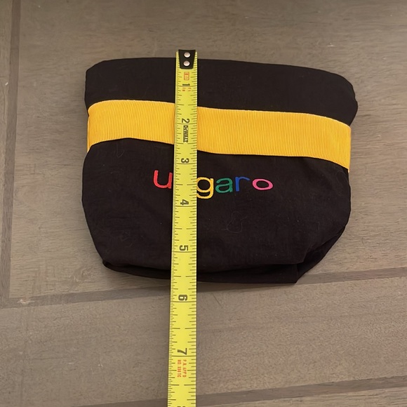 Emanuel Ungaro Paris Logo set of 3 cosmetic bags - Picture 13 of 13